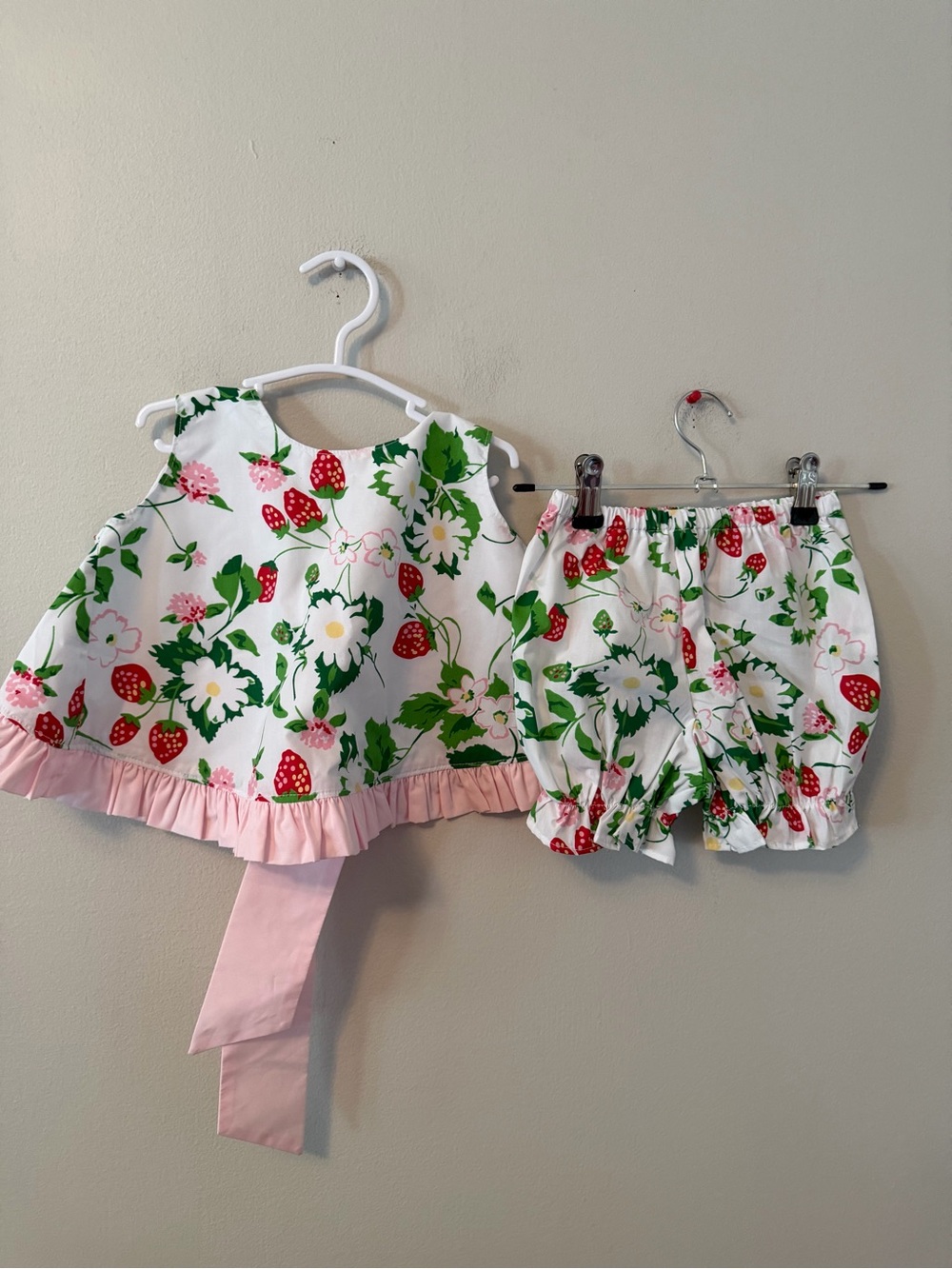 The Beaufort Bonnet Company Greenwich Garden Swing Top with Bloomers